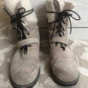 Stuart Weitzman Viking Snow Boot Size 9.5
